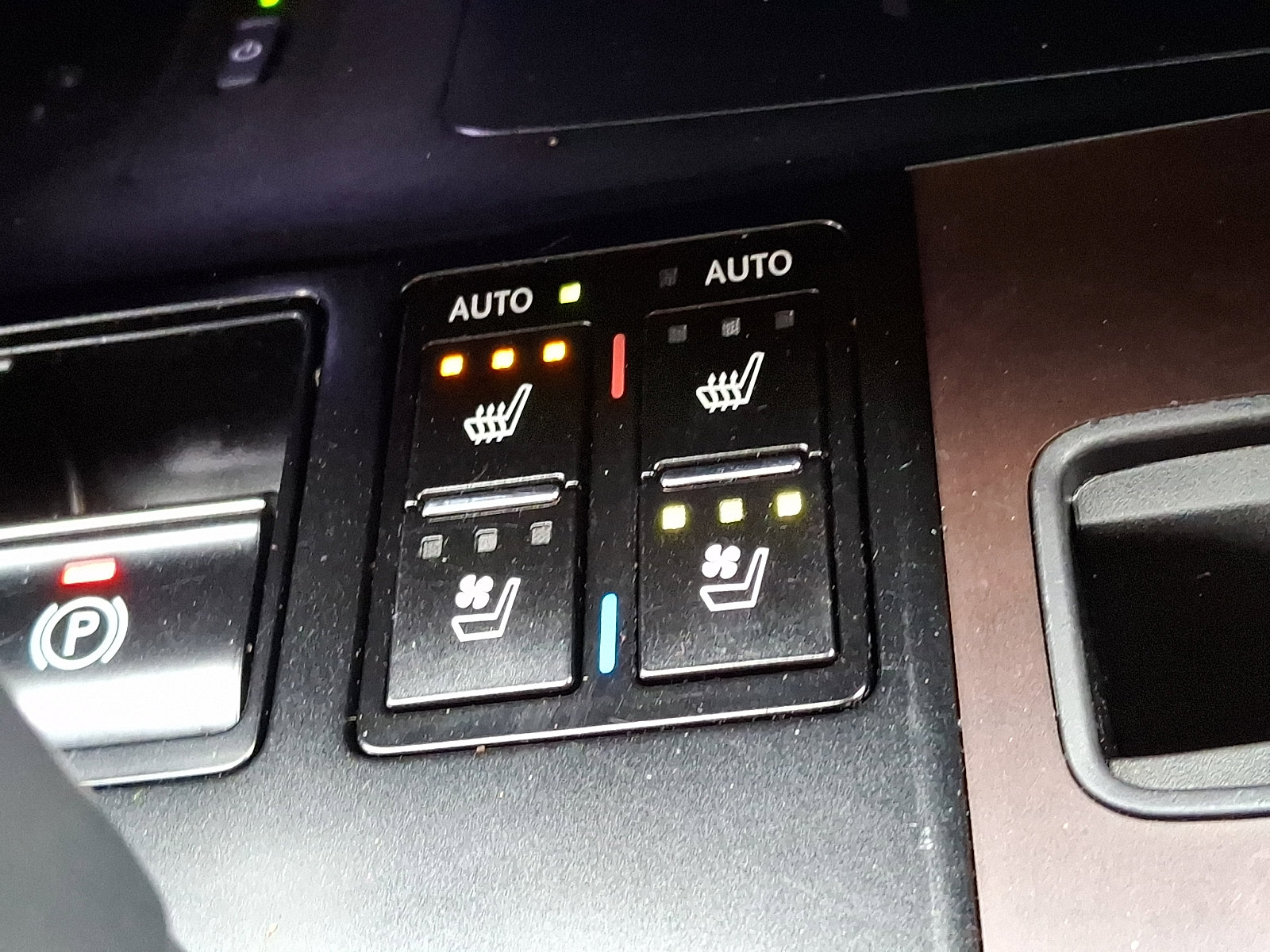 Certified 2021 Lexus RX 350 AWD w/ Premium Package image 25