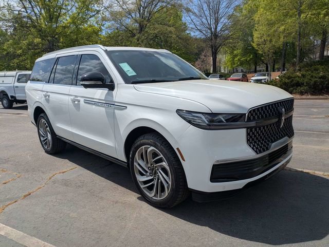 New 2026 Lincoln Navigator Reserve image 2