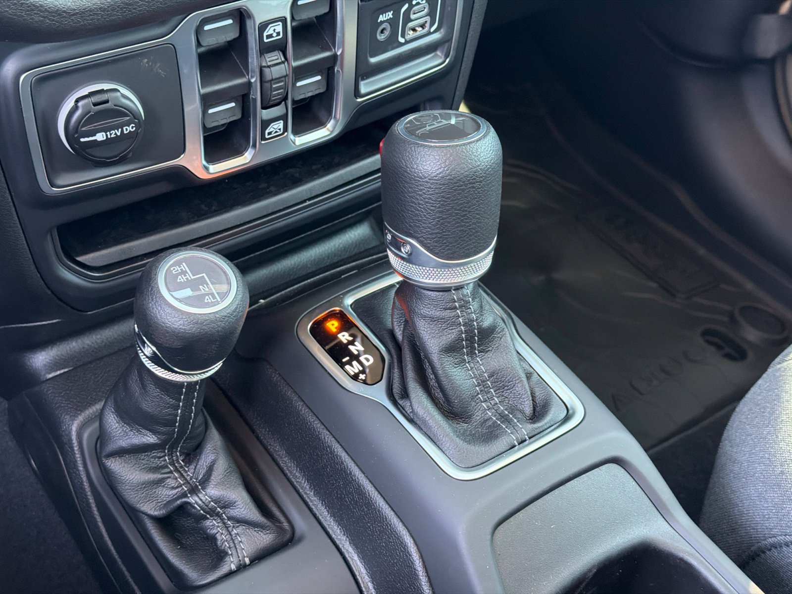 New 2026 Jeep Gladiator Sport AWD/4WD image 24