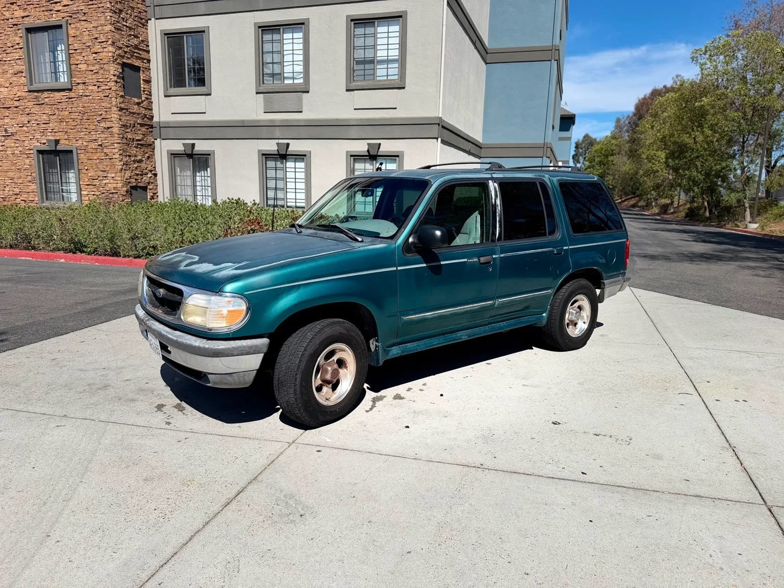 Used 1998 Ford Explorer 4WD 4-Door image 17