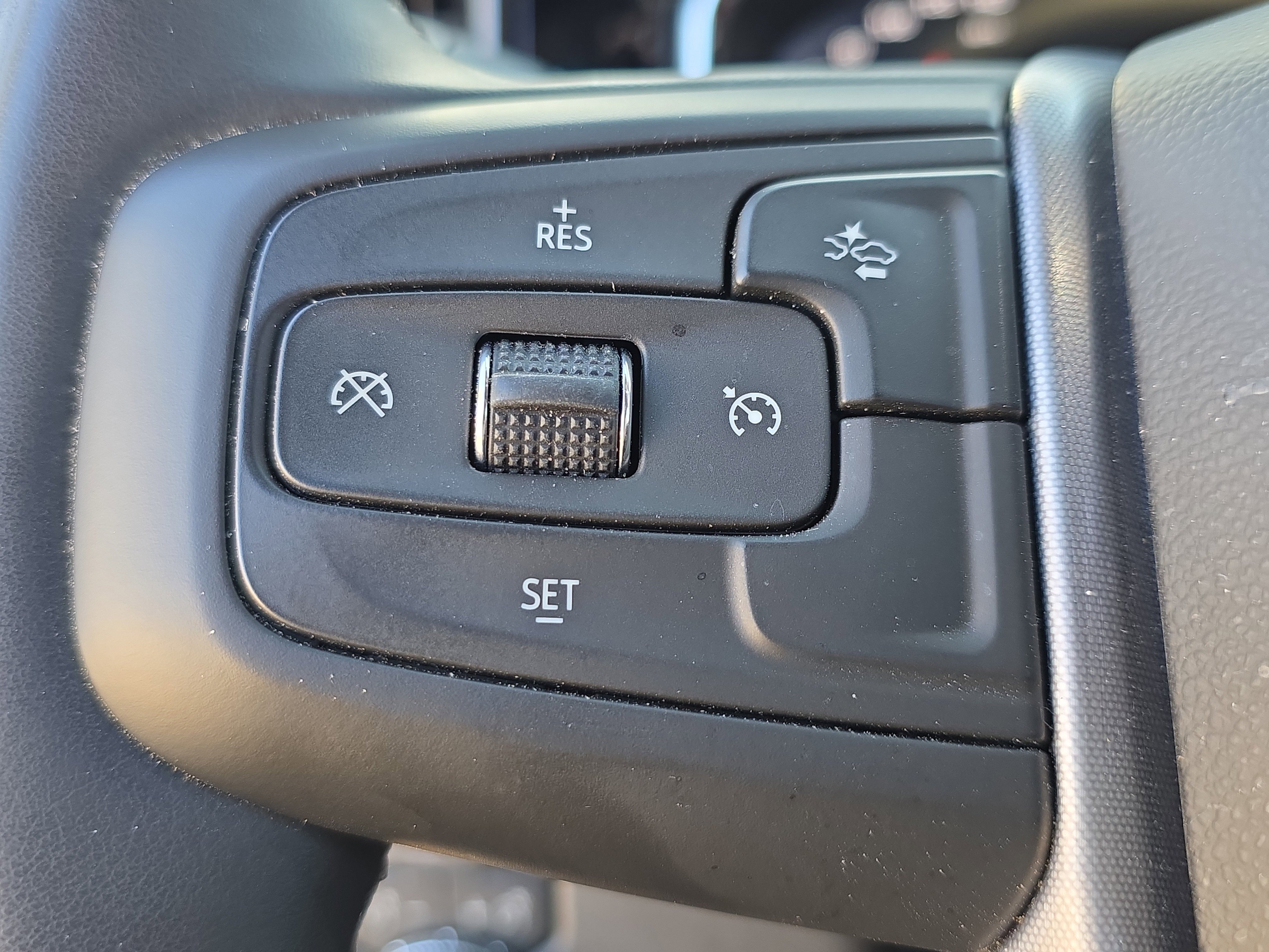 Used 2025 GMC Sierra 2500 SLE w/ SLE Convenience Package image 29