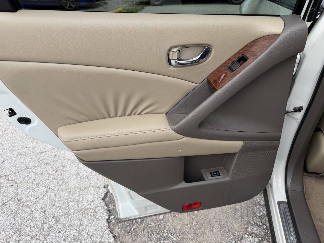 Used 2010 Nissan Murano LE w/ Navigation Pkg AWD/4WD image 15