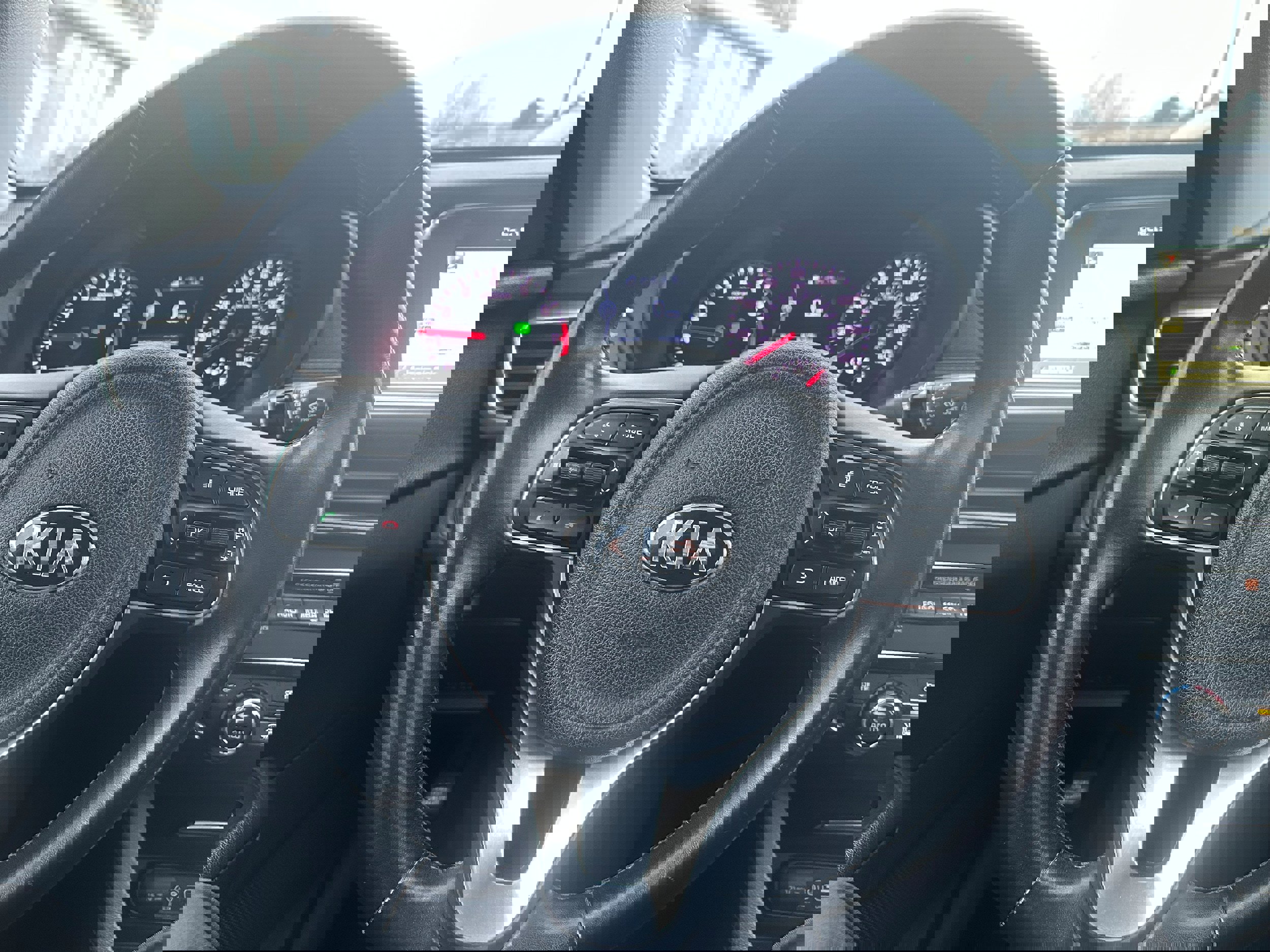 Used 2017 Kia Optima EX w/ Premium Package image 18