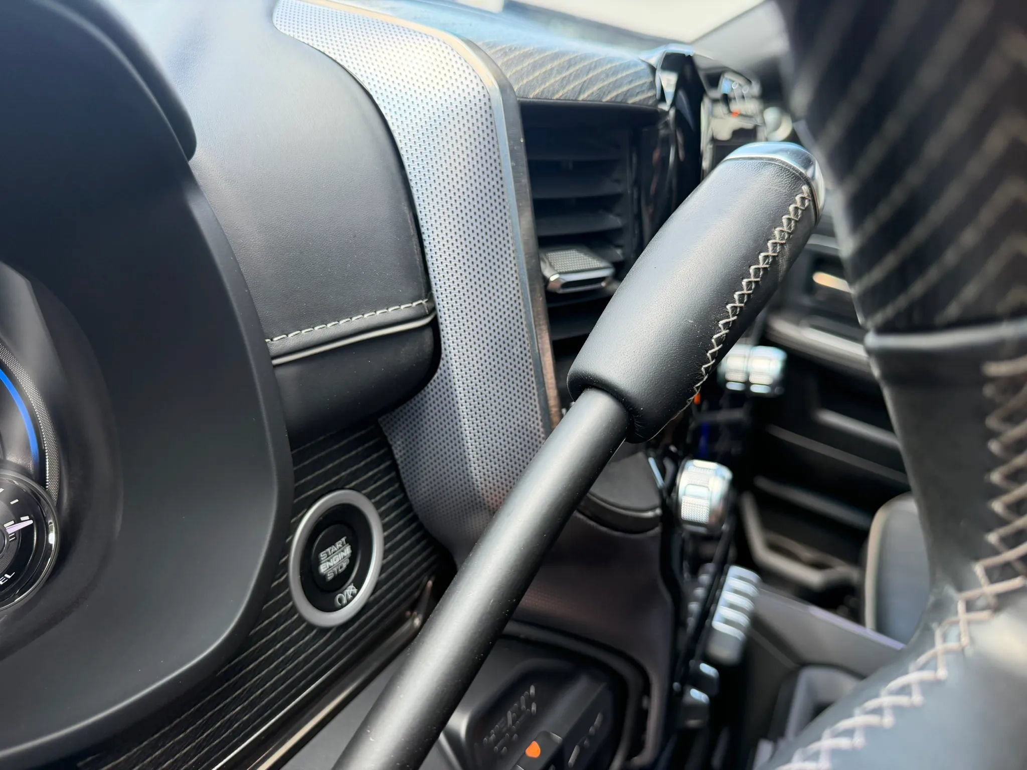 Used 2020 RAM 2500 Limited AWD/4WD image 22