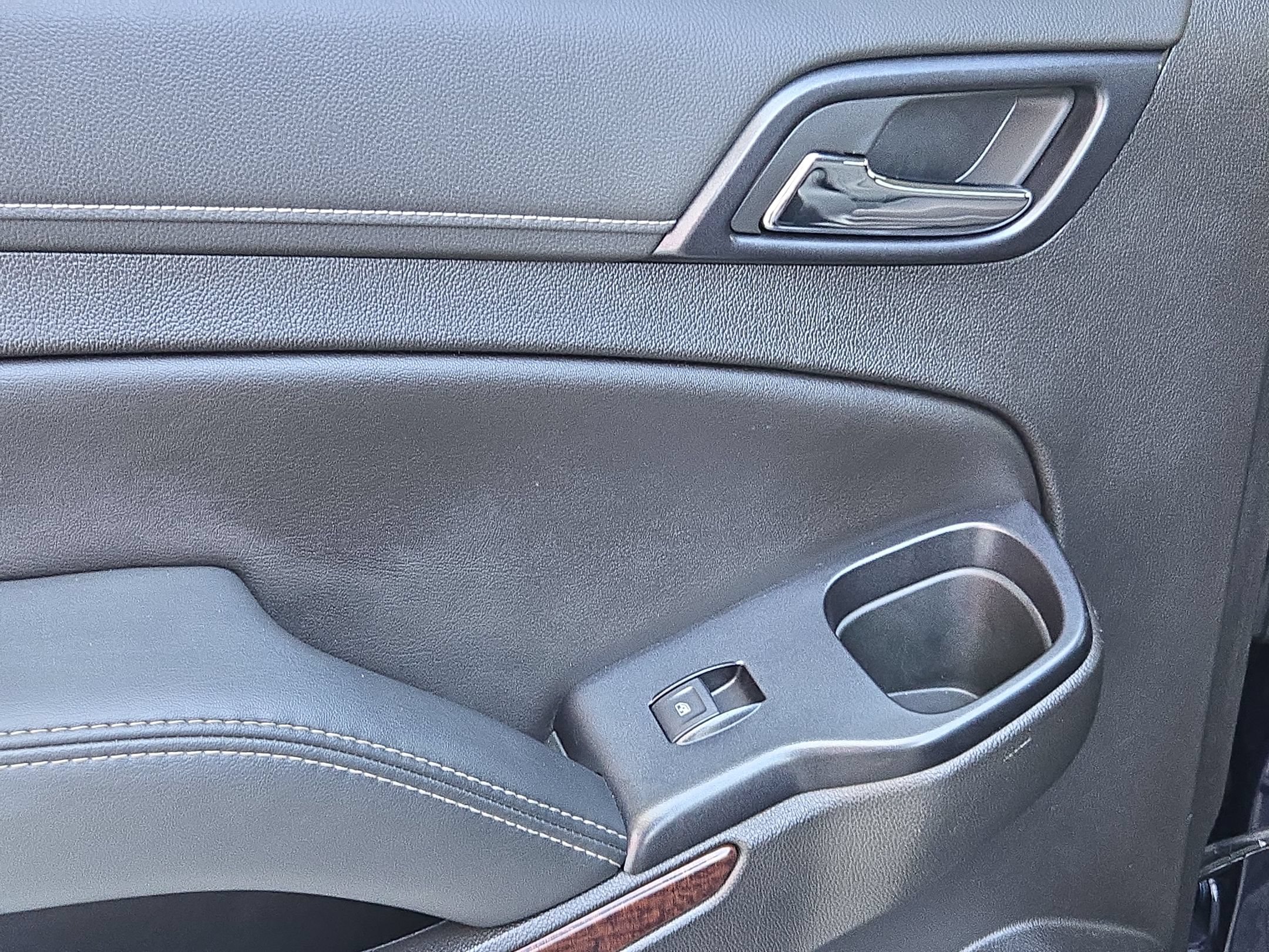 Used 2019 GMC Yukon SLE w/ SLE Value Package AWD/4WD image 35