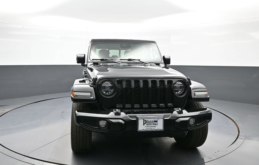 Used 2022 Jeep Gladiator Overland image 2