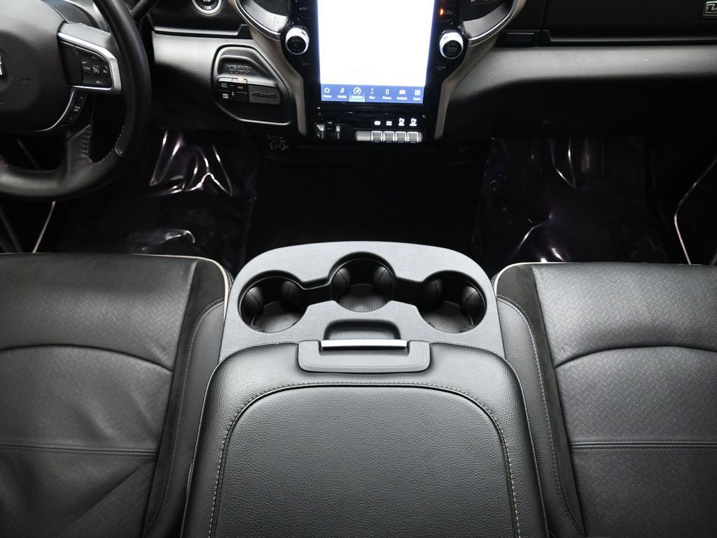 Used 2024 RAM 2500 Laramie image 32