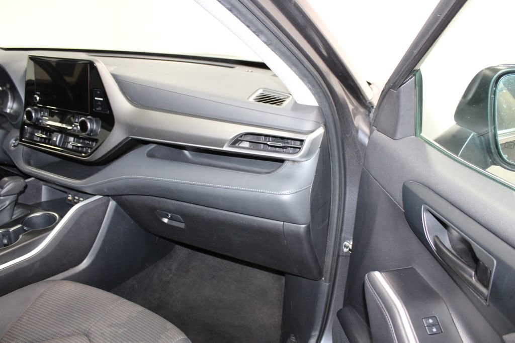Used 2023 Toyota Highlander L image 22