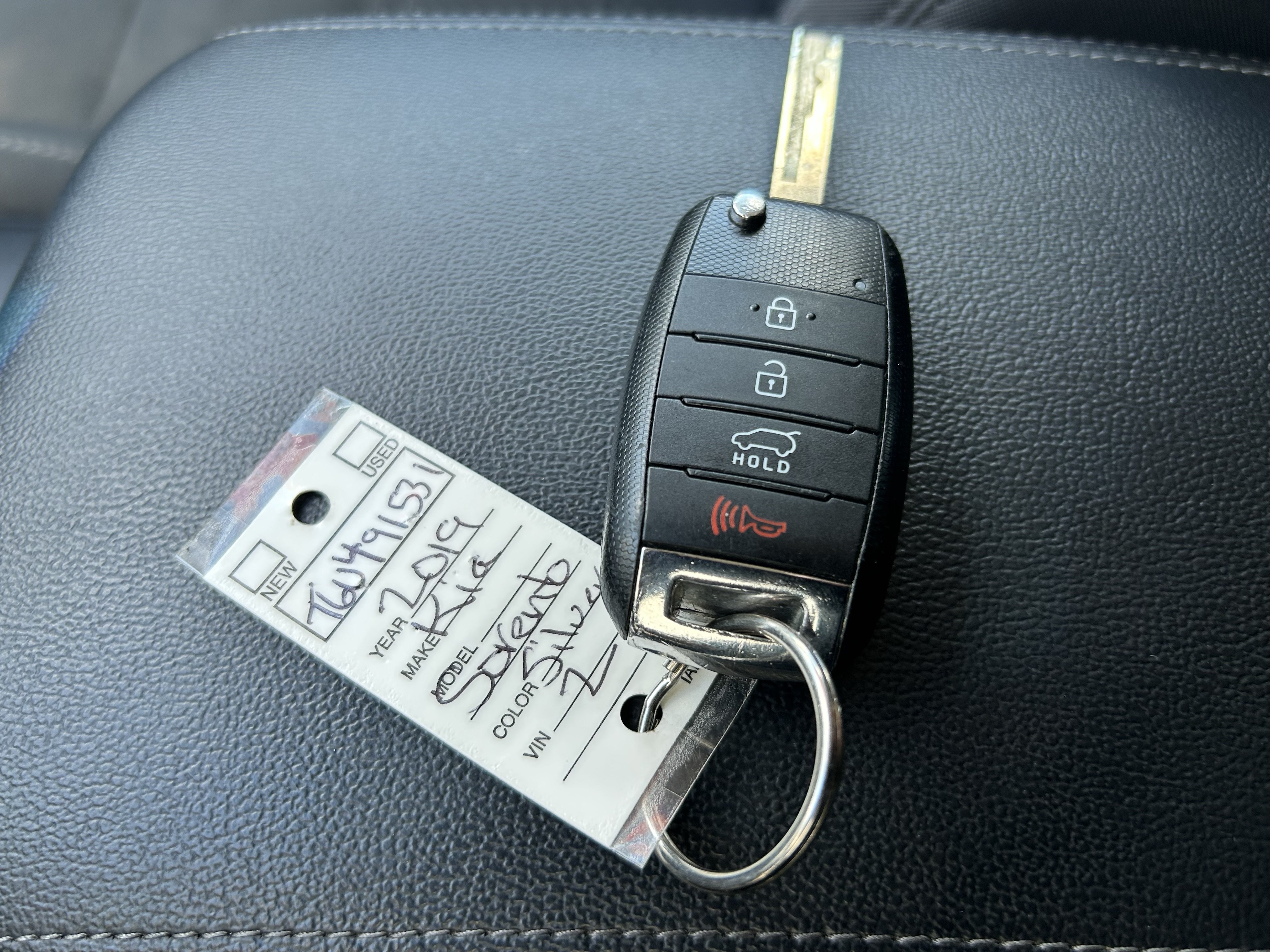 Used 2019 Kia Sorento AWD V6 image 35