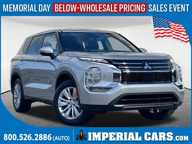 Used 2025 Mitsubishi Outlander ES AWD/4WD image 1