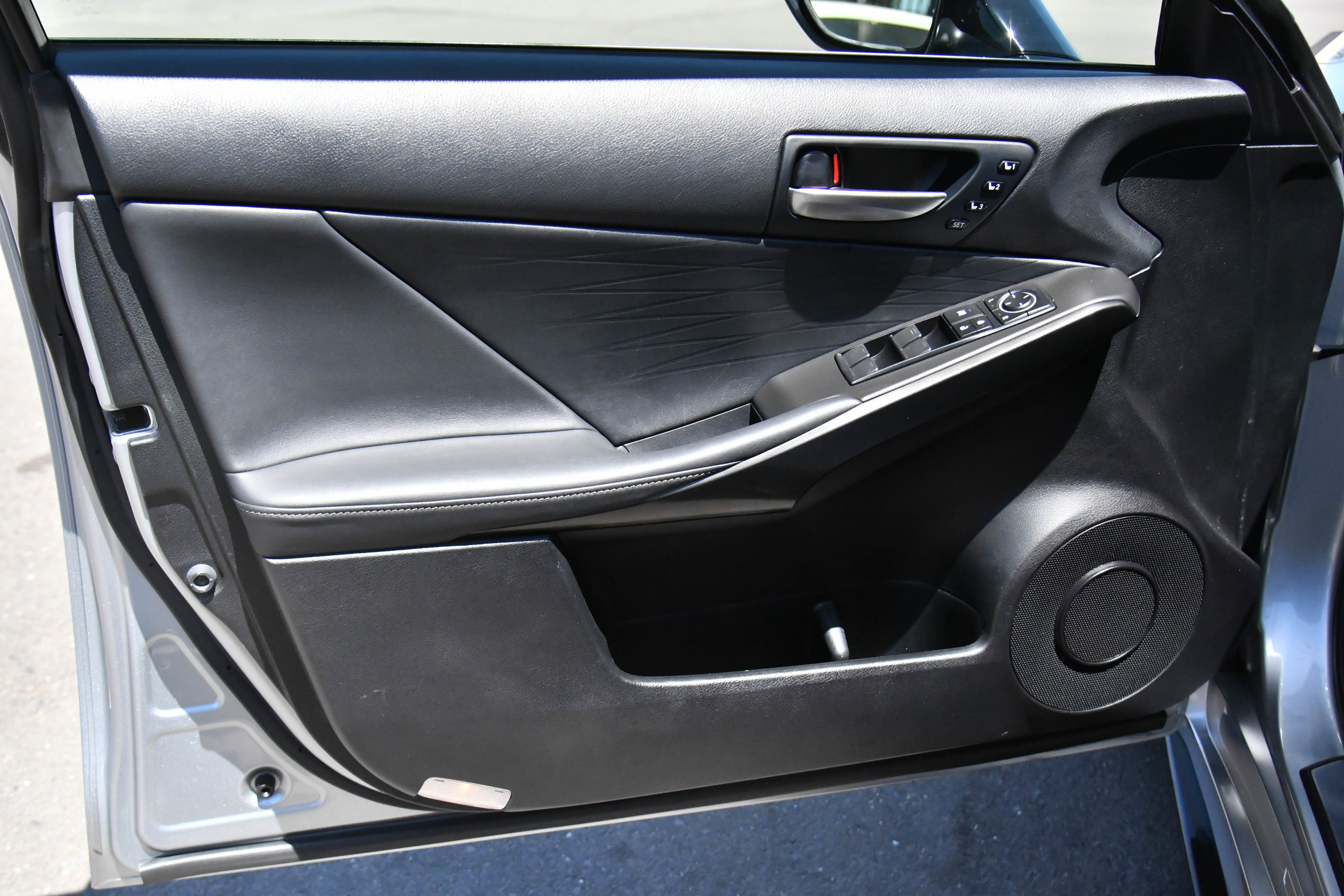 Used 2022 Lexus IS 350 F Sport w/ Navigation Package RWD image 14