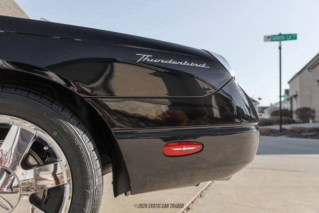 Used 2002 Ford Thunderbird Deluxe image 86