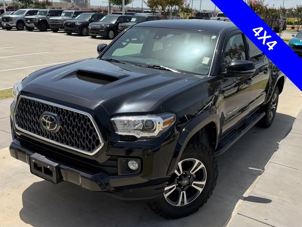 Used 2019 Toyota Tacoma TRD Sport AWD/4WD image 3