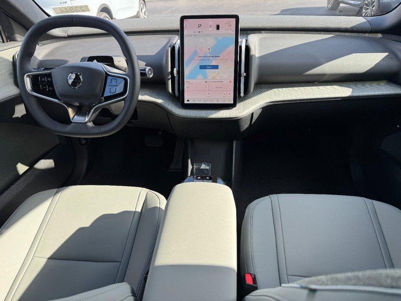 New 2026 Volvo EX30 Plus w/ Climate Package image 6