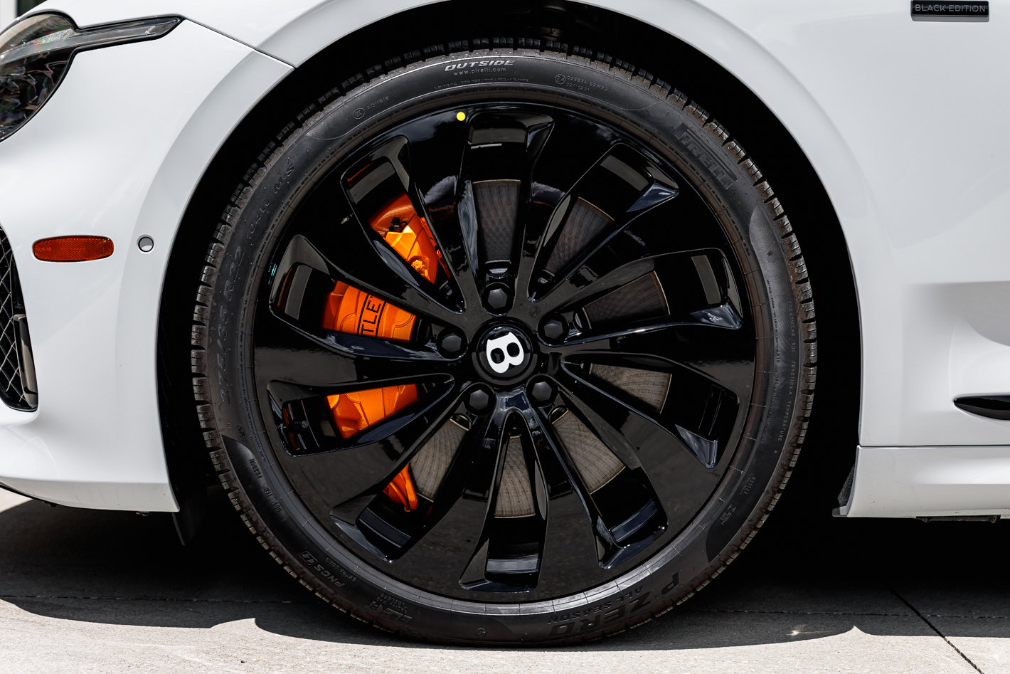 Used 2025 Bentley Continental GTC image 11