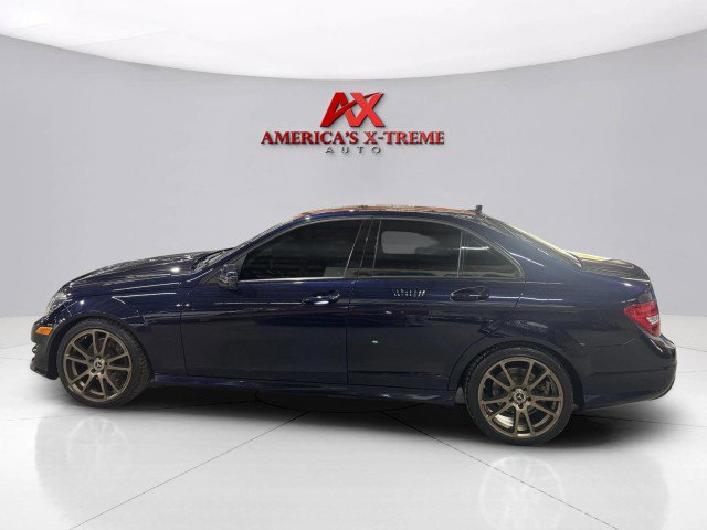 Used 2014 Mercedes-Benz C 300 Sport image 3