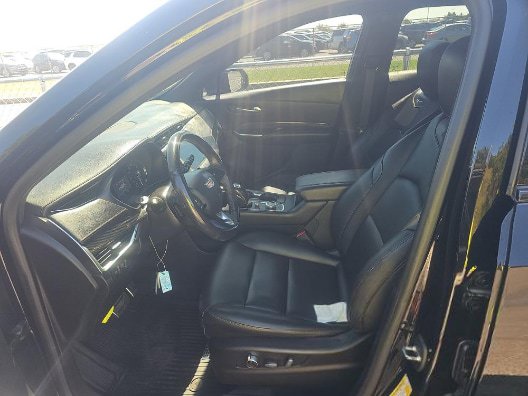 Used 2019 Cadillac XT4 Sport w/ Cold Weather Package AWD/4WD image 4