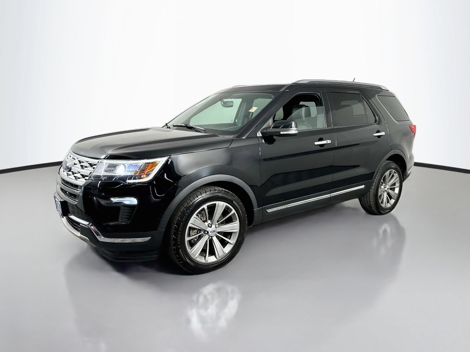 Used 2018 Ford Explorer Limited AWD/4WD image 4