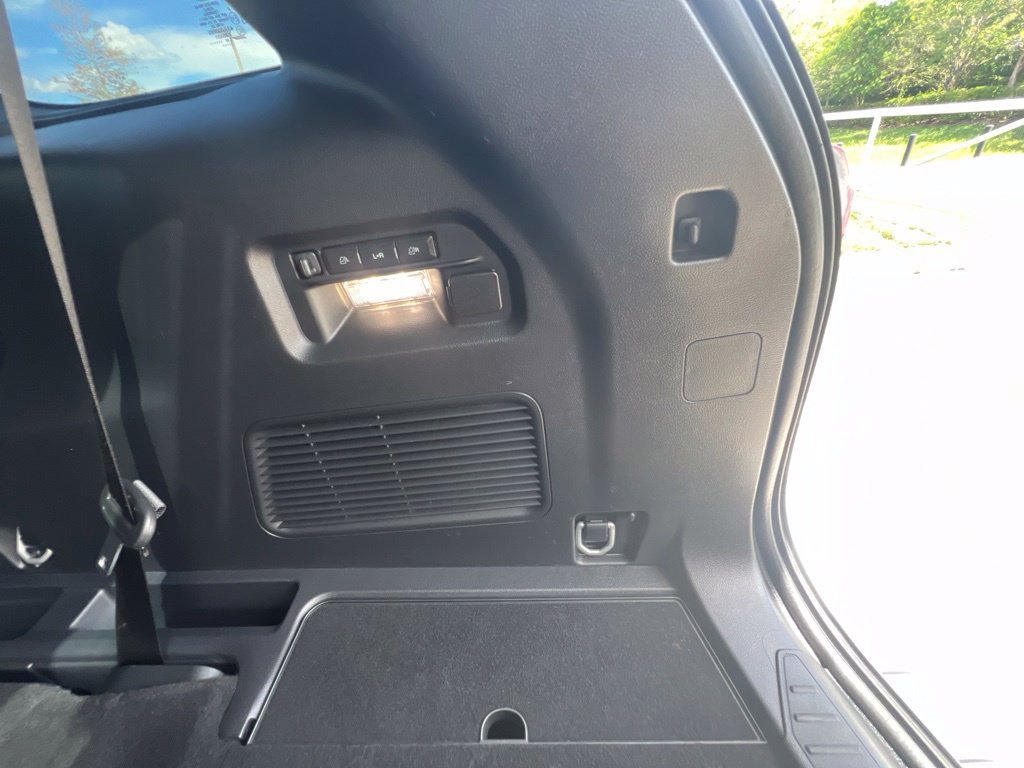 Used 2025 Ford Explorer ST AWD/4WD image 15