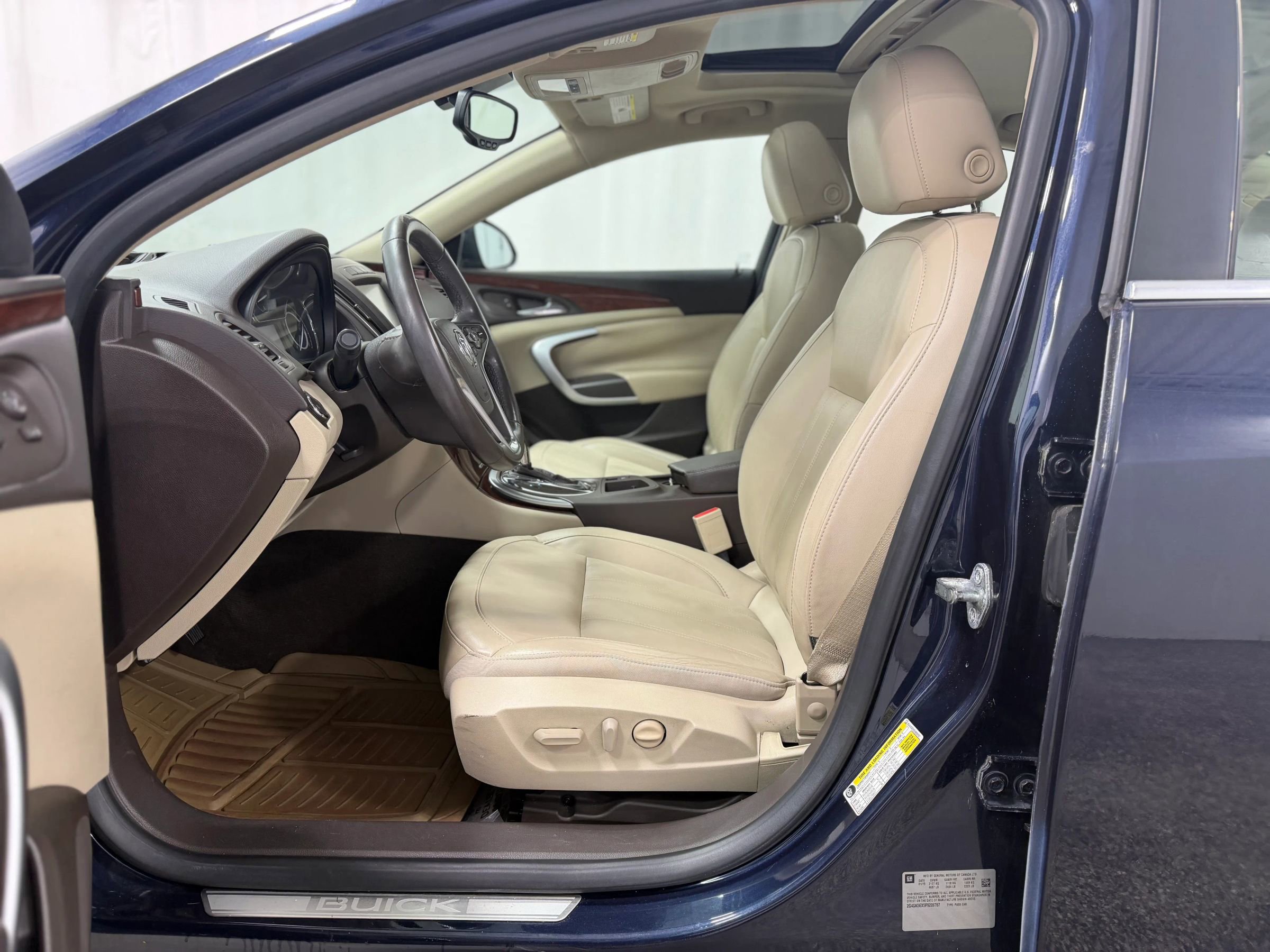 Used 2015 Buick Regal FWD image 13