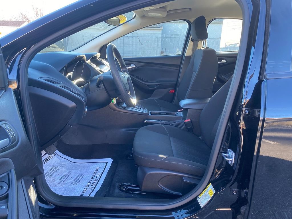 Used 2018 Ford Focus SE image 12