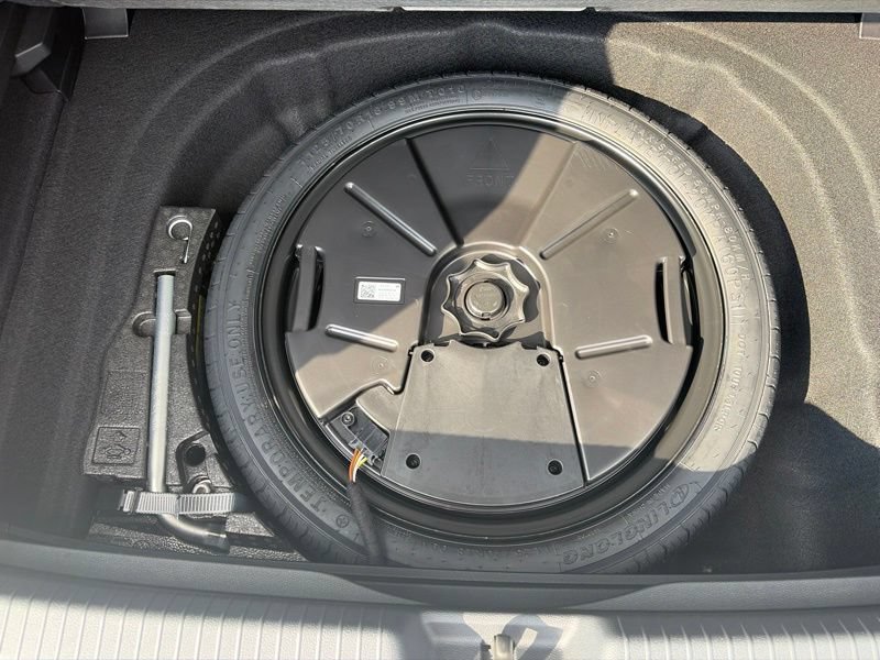 New 2026 Volkswagen GTI SE FWD image 14