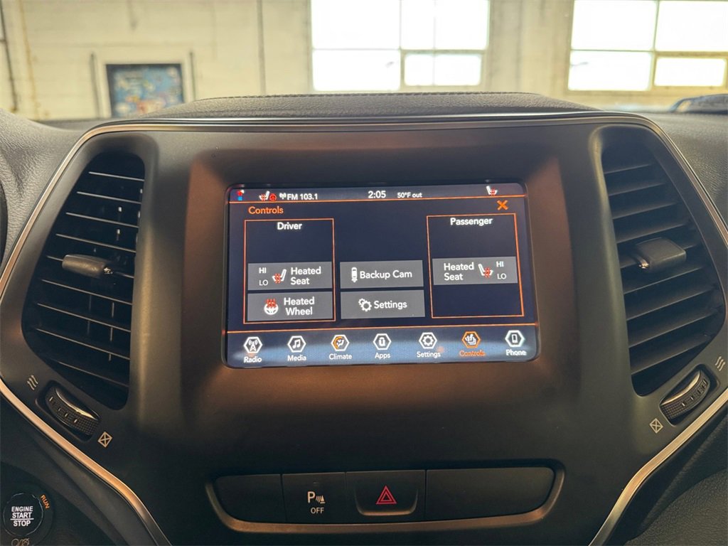 Used 2019 Jeep Cherokee Latitude Plus w/ Cold Weather Group image 30