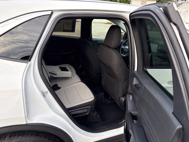 Used 2024 Ford Escape Active w/ Tech Pack #1 AWD/4WD image 9