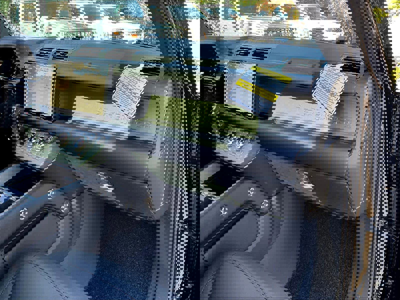 New 2025 Land Rover Defender 130 V8 image 29