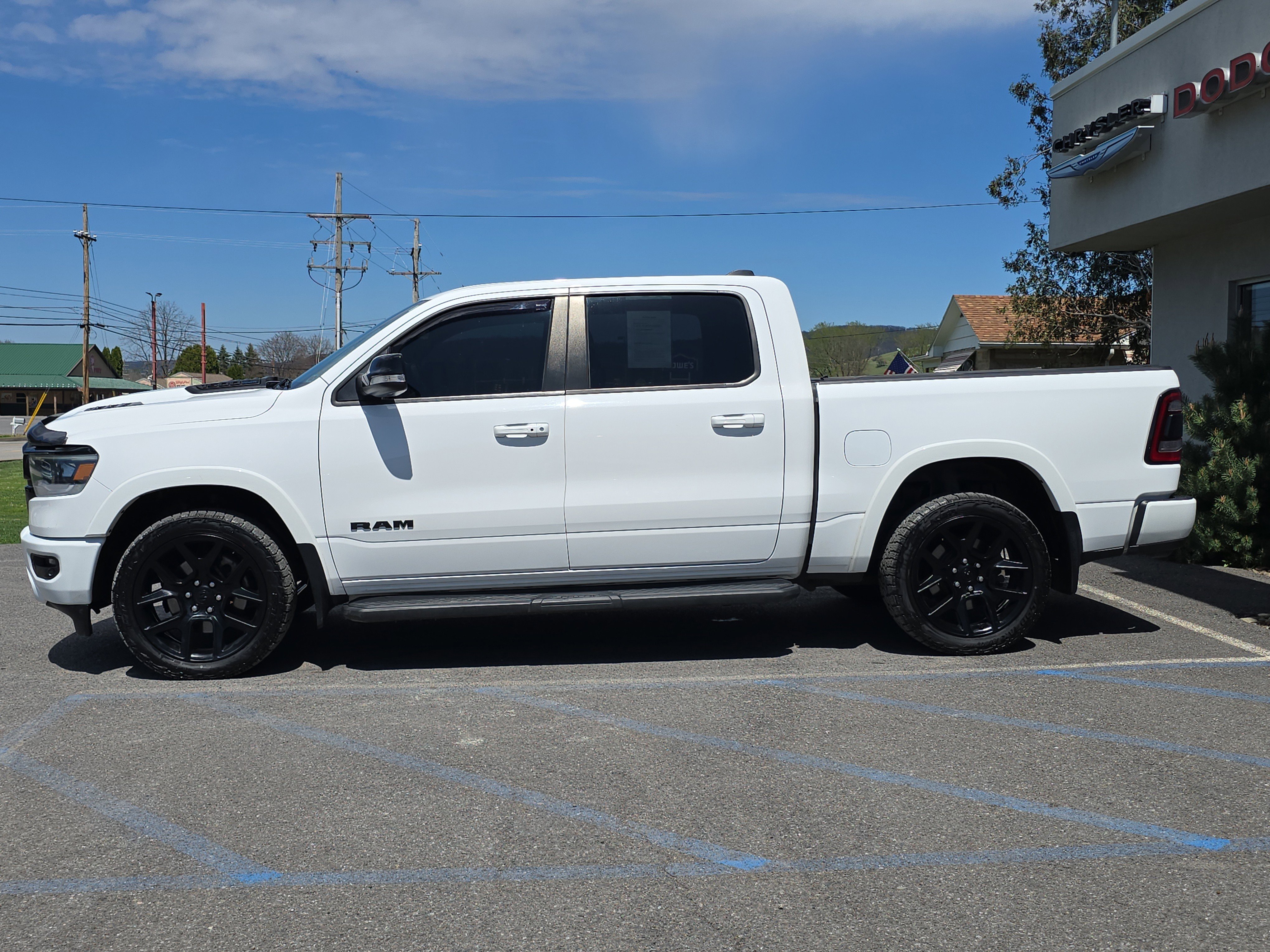 Used 2021 RAM 1500 Laramie AWD/4WD image 7