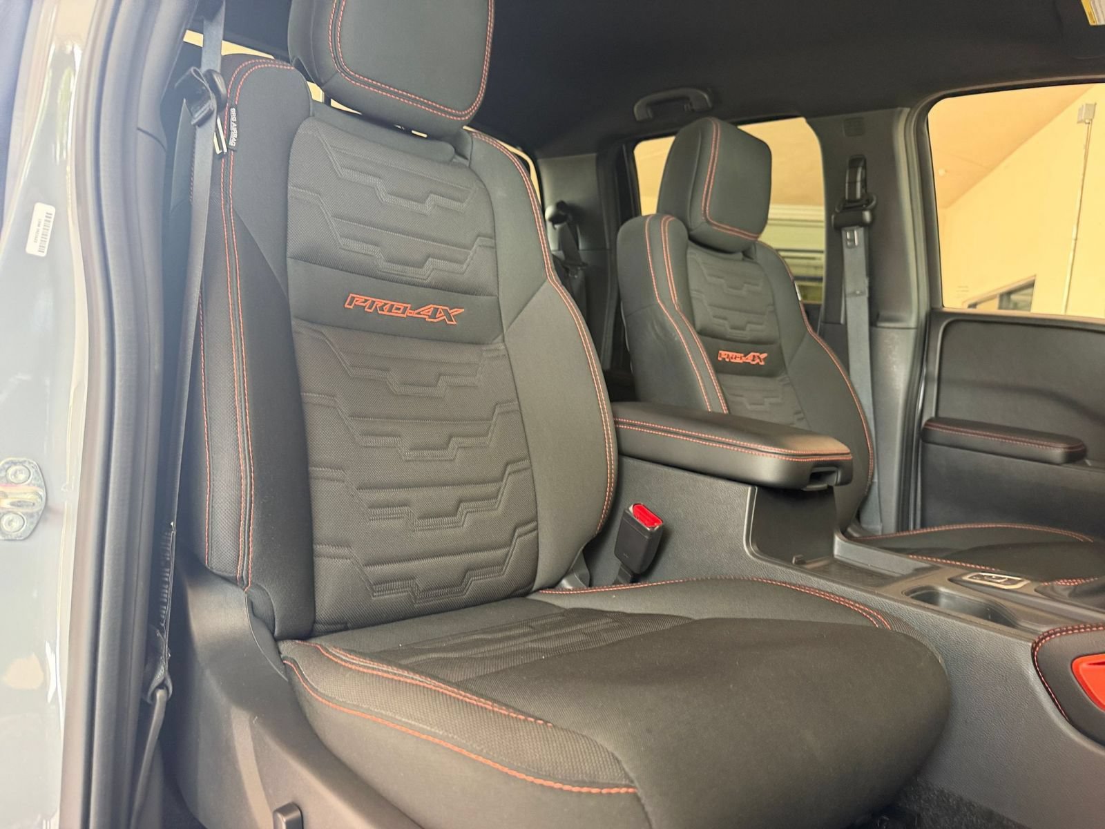 Used 2026 Nissan Frontier PRO-4X AWD/4WD image 31