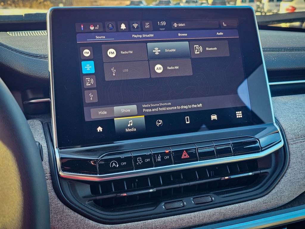 Used 2024 Jeep Compass Latitude image 21