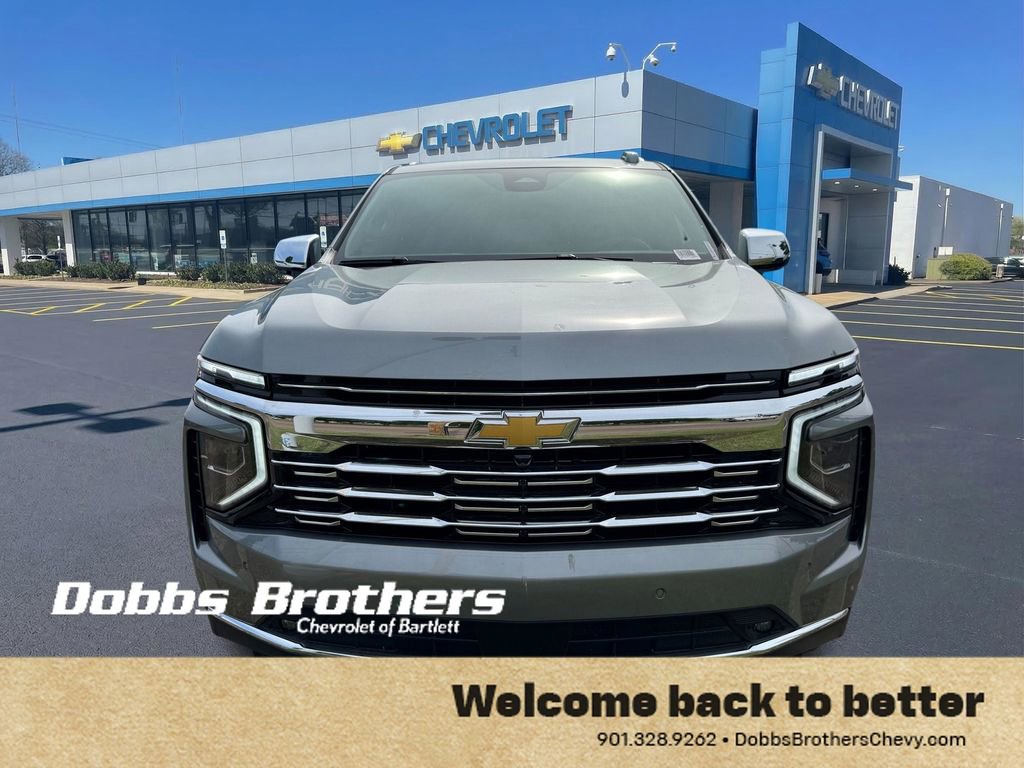 New 2026 Chevrolet Suburban Premier RWD image 2