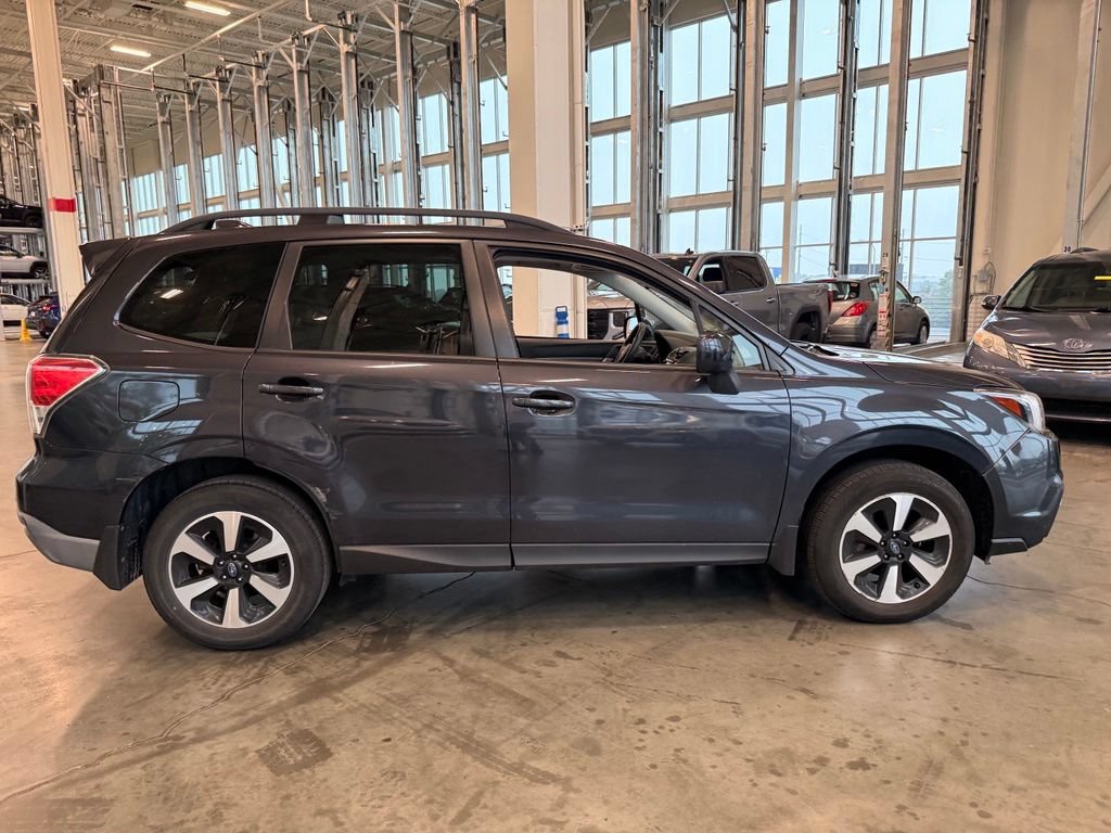 Used 2018 Subaru Forester 2.5i Premium AWD/4WD image 2