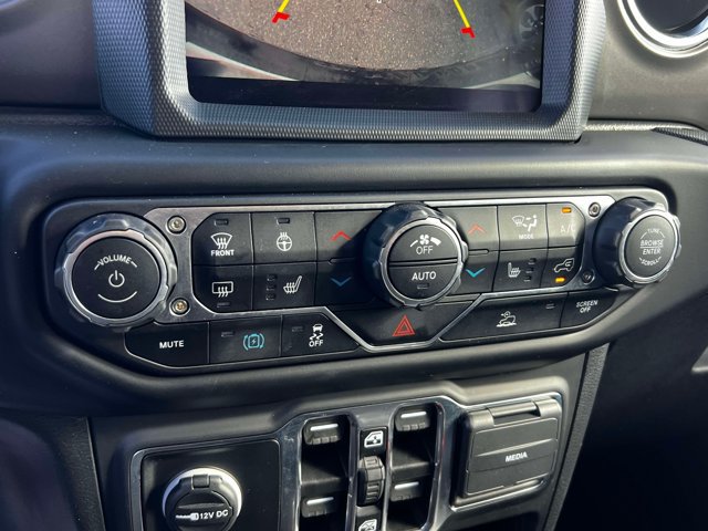 Used 2023 Jeep Wrangler Unlimited Rubicon 4xe w/ Cold Weather Group AWD/4WD image 28