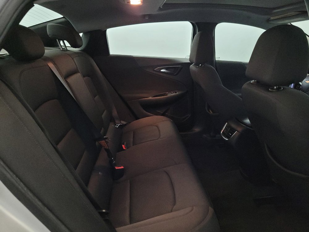 Used 2021 Chevrolet Malibu LT FWD image 19