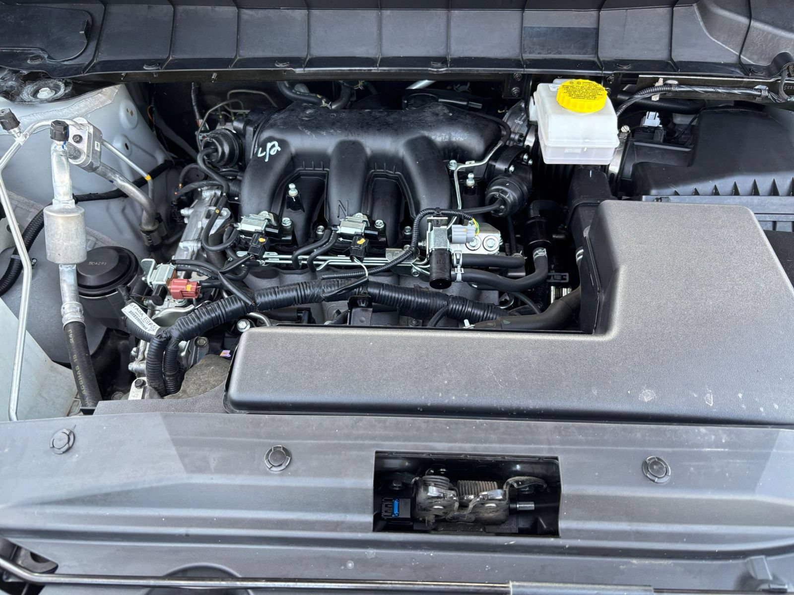 Used 2025 Nissan Pathfinder SV AWD/4WD image 30