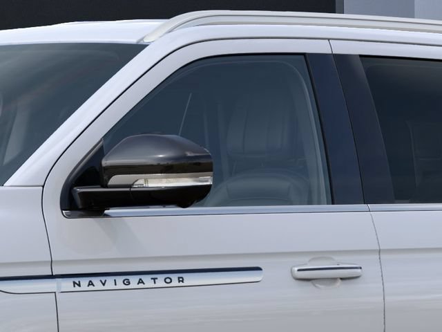 New 2027 Lincoln Navigator Premiere RWD image 20