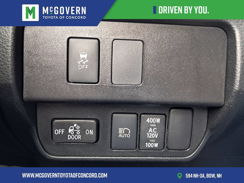 Used 2021 Toyota Tacoma TRD Off-Road w/ Technology Package AWD/4WD image 26