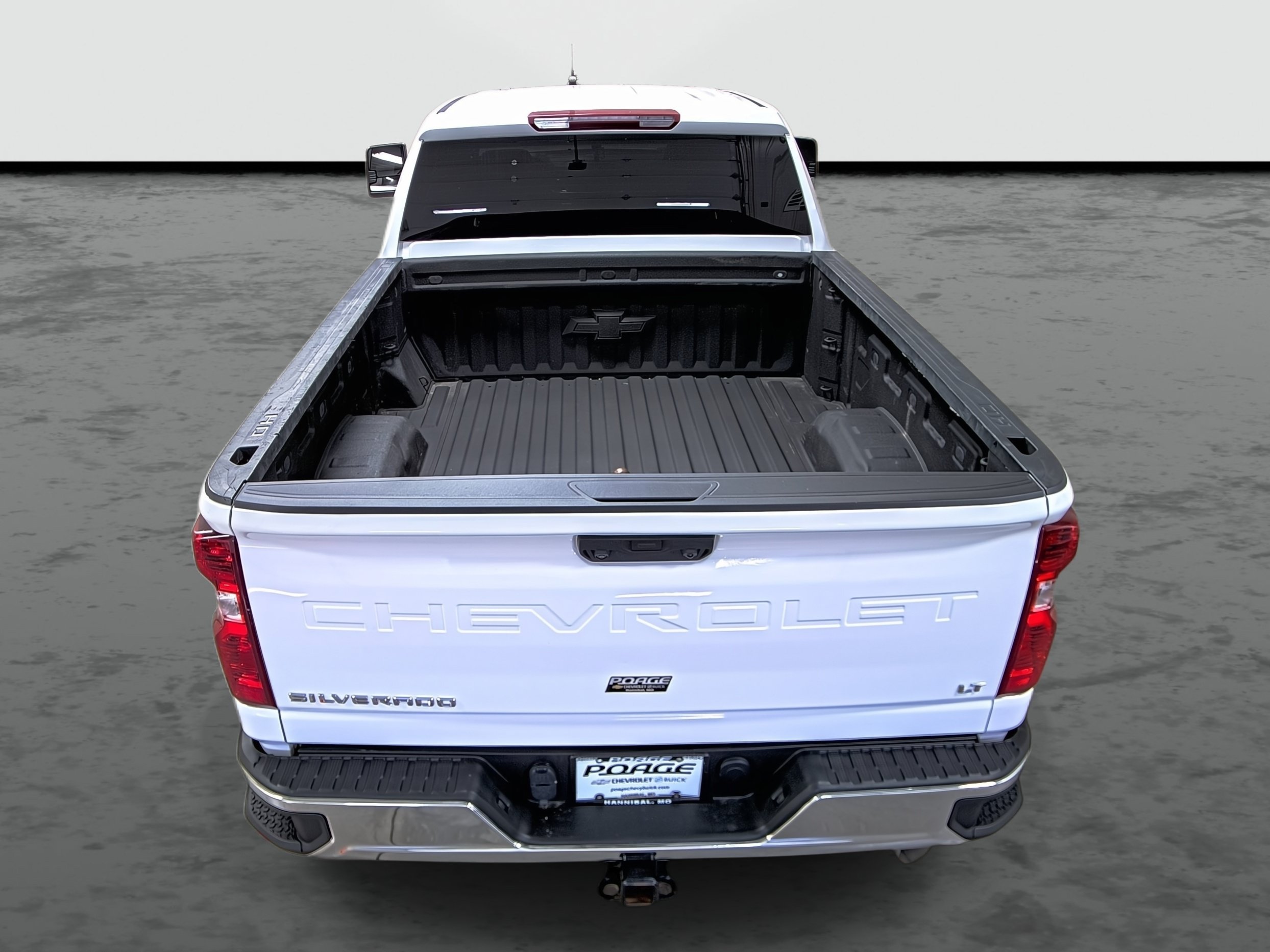 Used 2024 Chevrolet Silverado 2500 LT AWD/4WD image 3