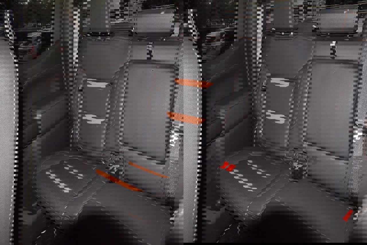 Used 2021 GMC Sierra 1500 AT4 w/ AT4 Preferred Package image 19