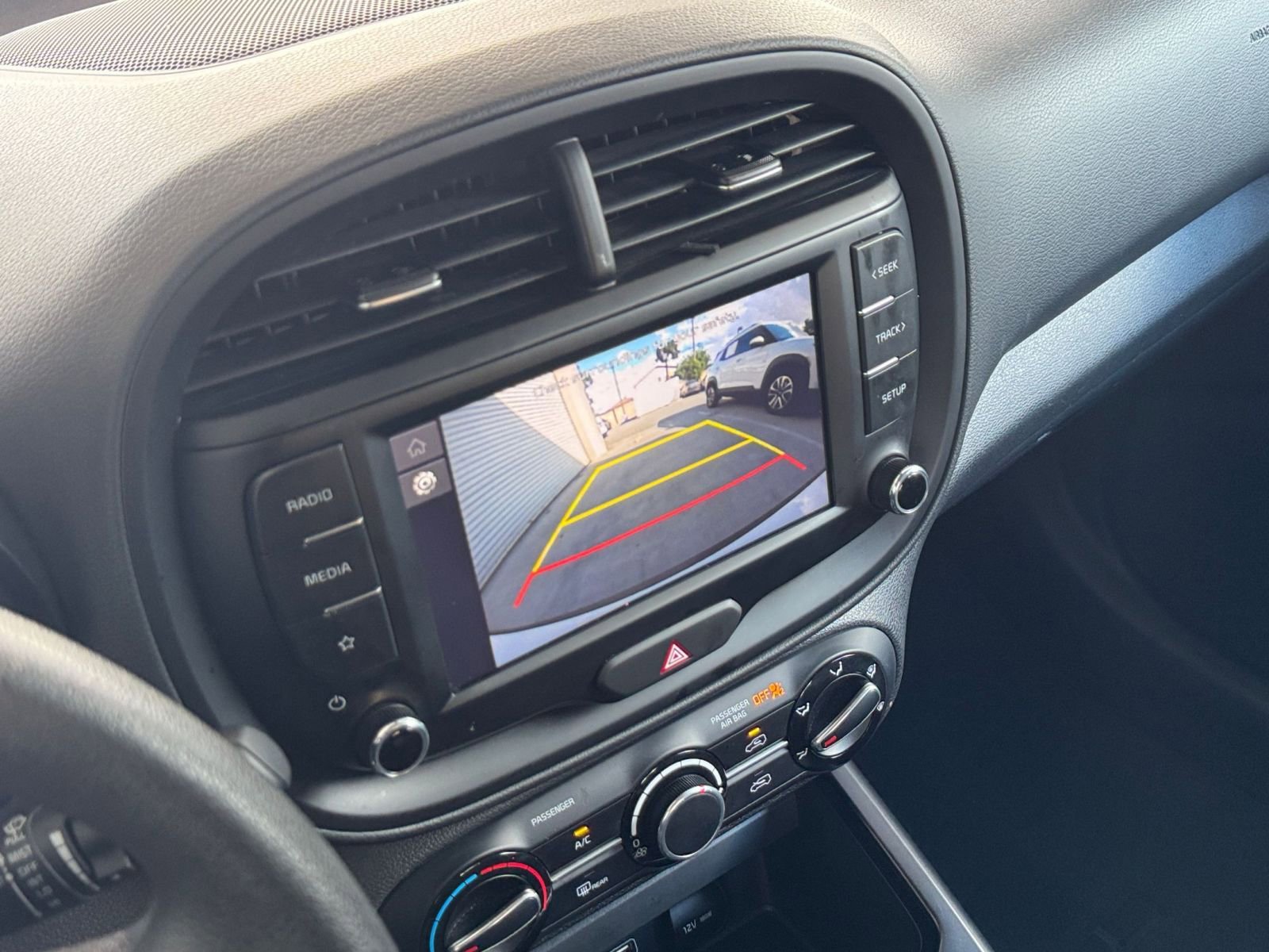 Used 2025 Kia Soul LX w/ LX Technology Package image 22