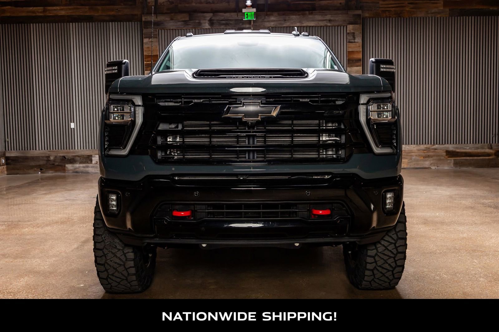 Used 2025 Chevrolet Silverado 3500 LTZ w/ LTZ Plus Package image 4