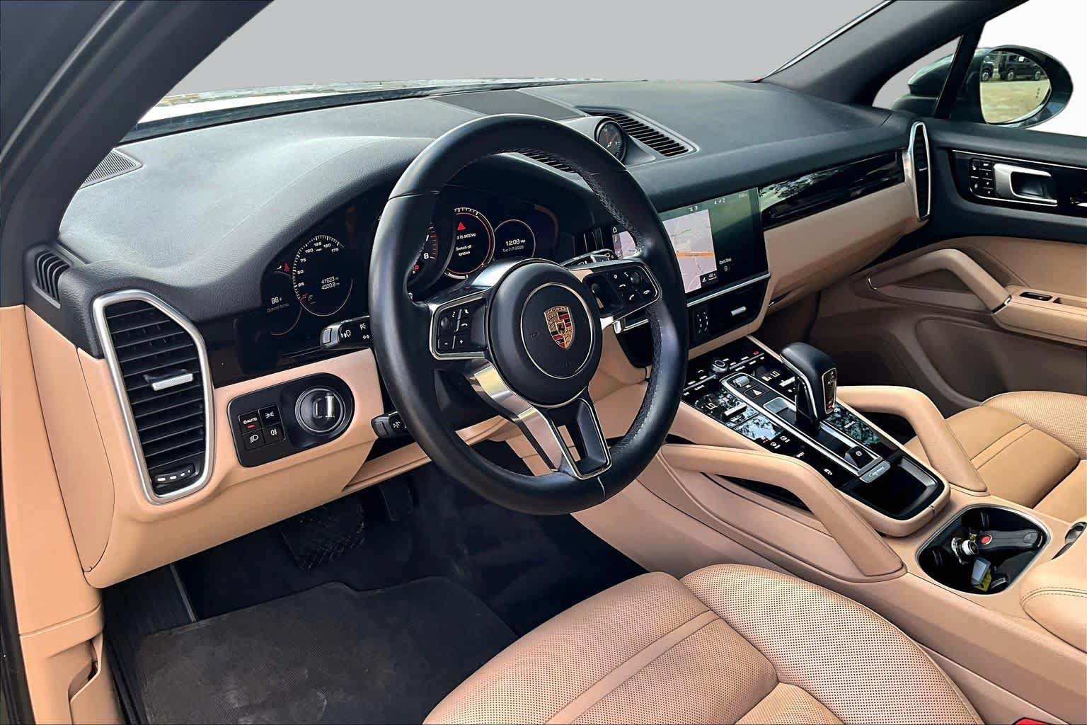 Used 2019 Porsche Cayenne AWD/4WD image 18