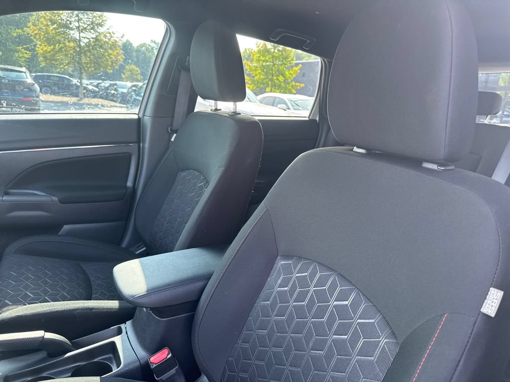 Used 2024 Mitsubishi Outlander Sport SE AWD/4WD image 10