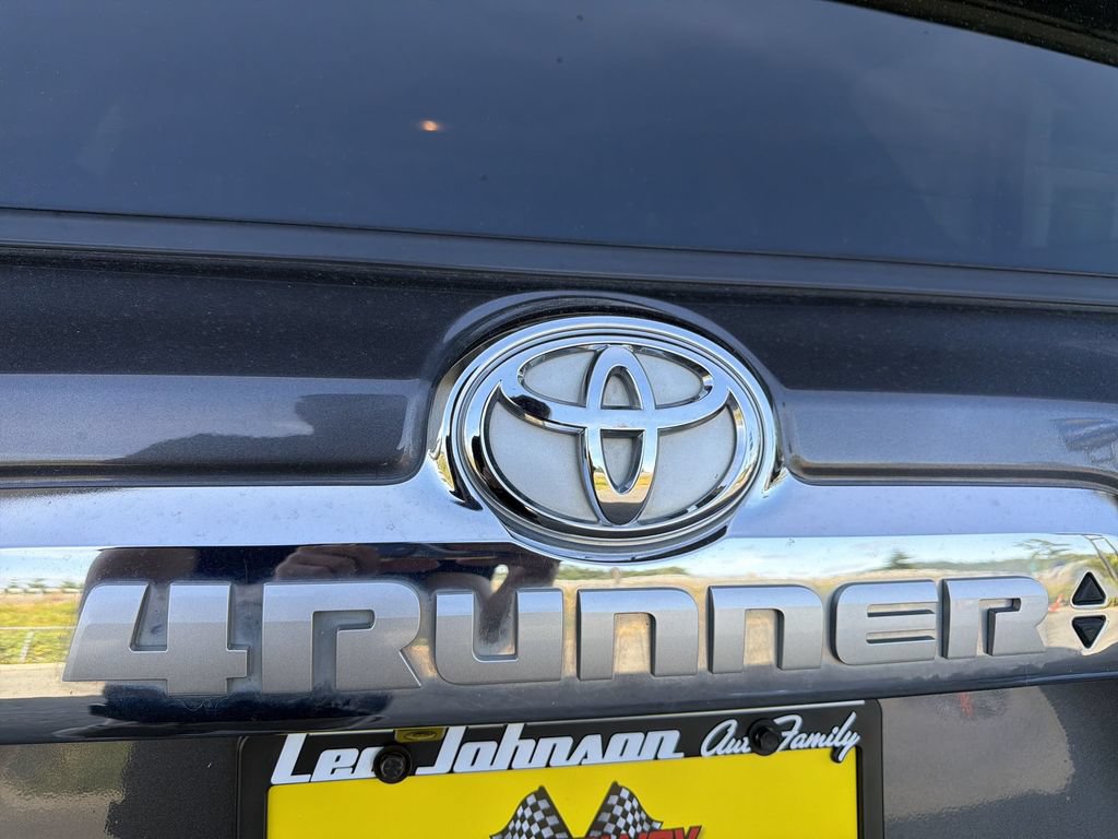 Used 2019 Toyota 4Runner Limited AWD/4WD image 33