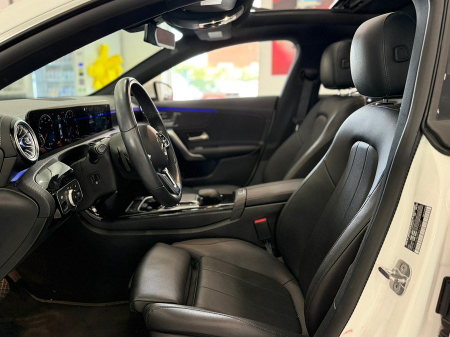 Used 2023 Mercedes-Benz CLA 250 4MATIC image 11