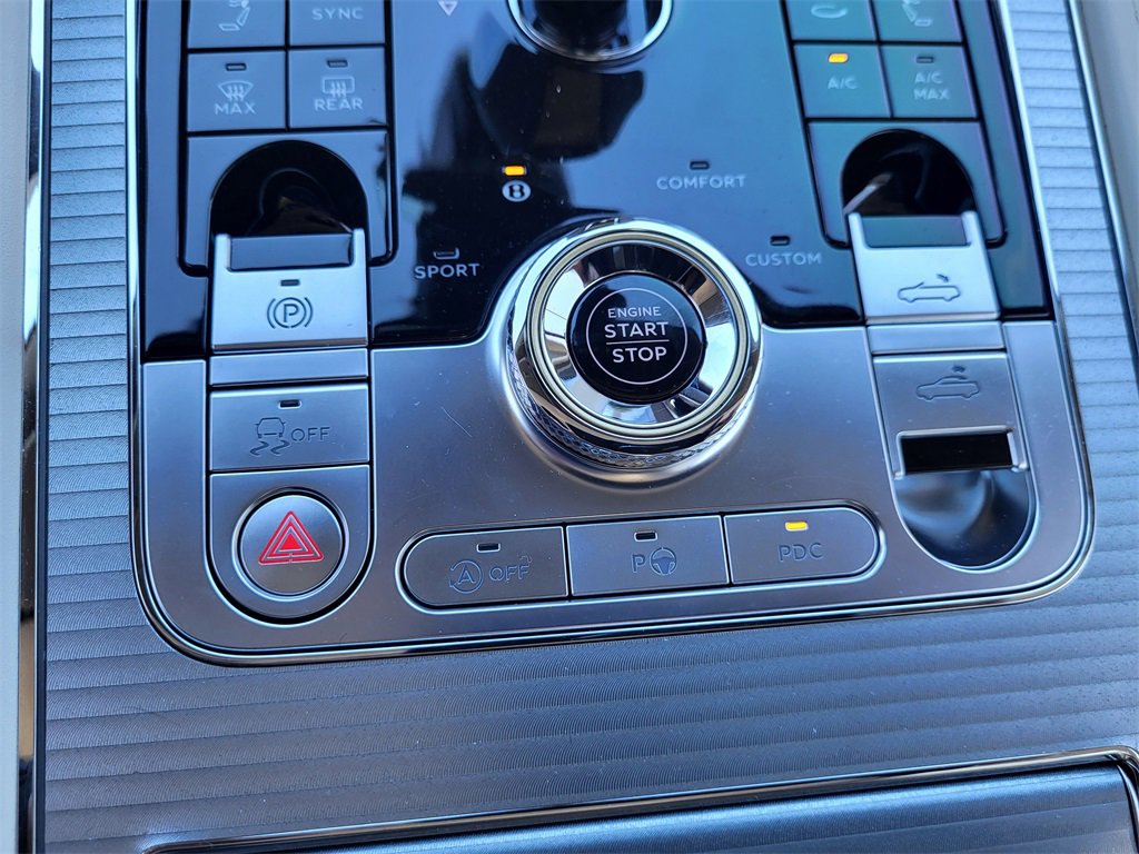 Used 2023 Bentley Continental GT Azure image 29