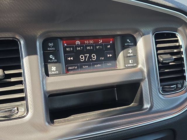 Used 2014 Dodge Charger SE RWD image 16