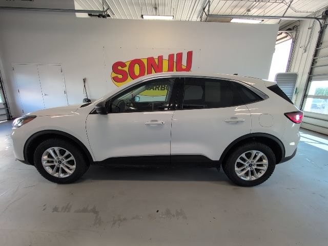 Certified 2022 Ford Escape SE AWD/4WD image 2